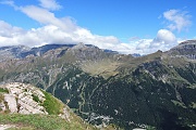 Dal Monte Teggiolo verso San Domenico e l'Alpe Ciamporino........